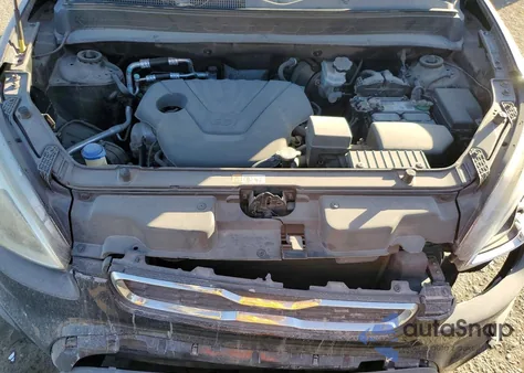 2012 Kia Soul z USA, uszkodzony, nr VIN KNDJT2A51C7479798